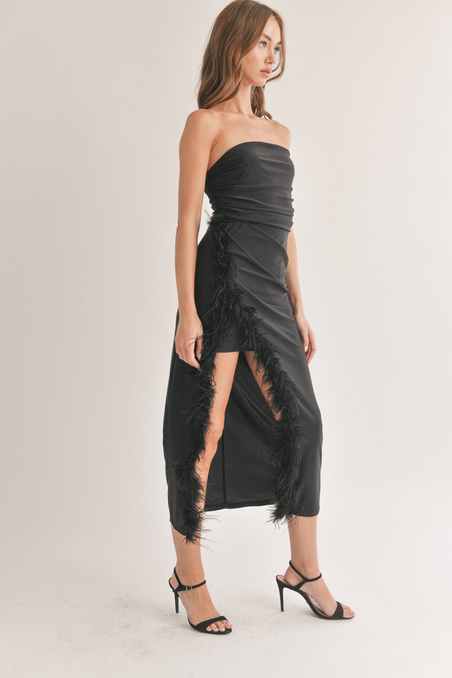 Feather Detailed Side Slit Tube Midi Dress
