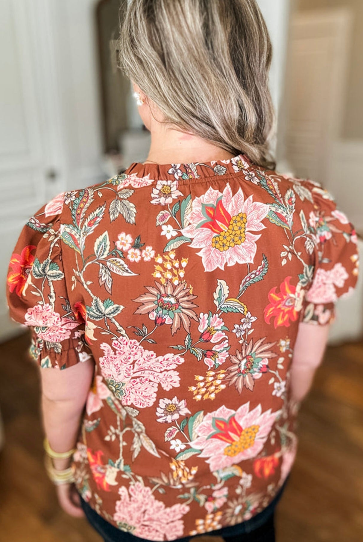 Brown Floral Stitched V Neck Frilled Trim Puff Short Sleeve Blouse