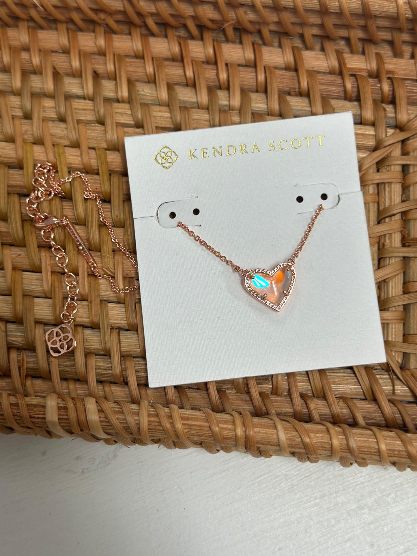 Kendra Scott rose gold heart necklace