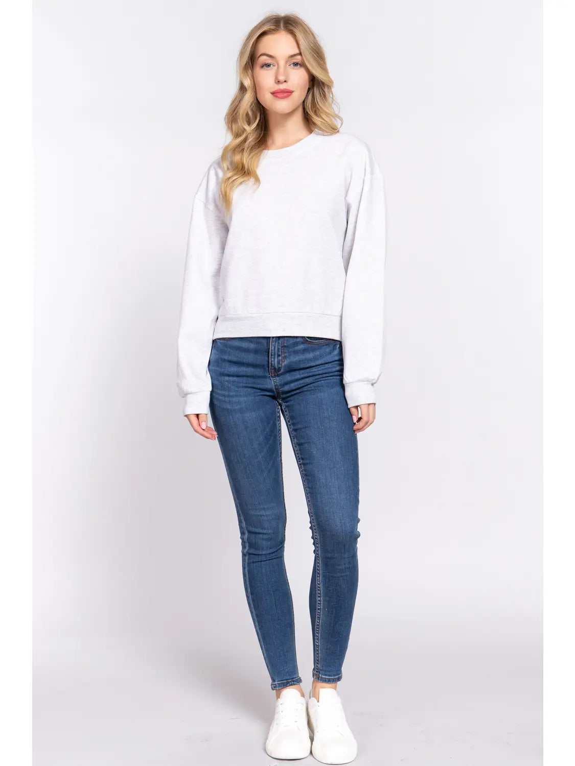 Long Sleeve Round Neck Crop Sweatshirt