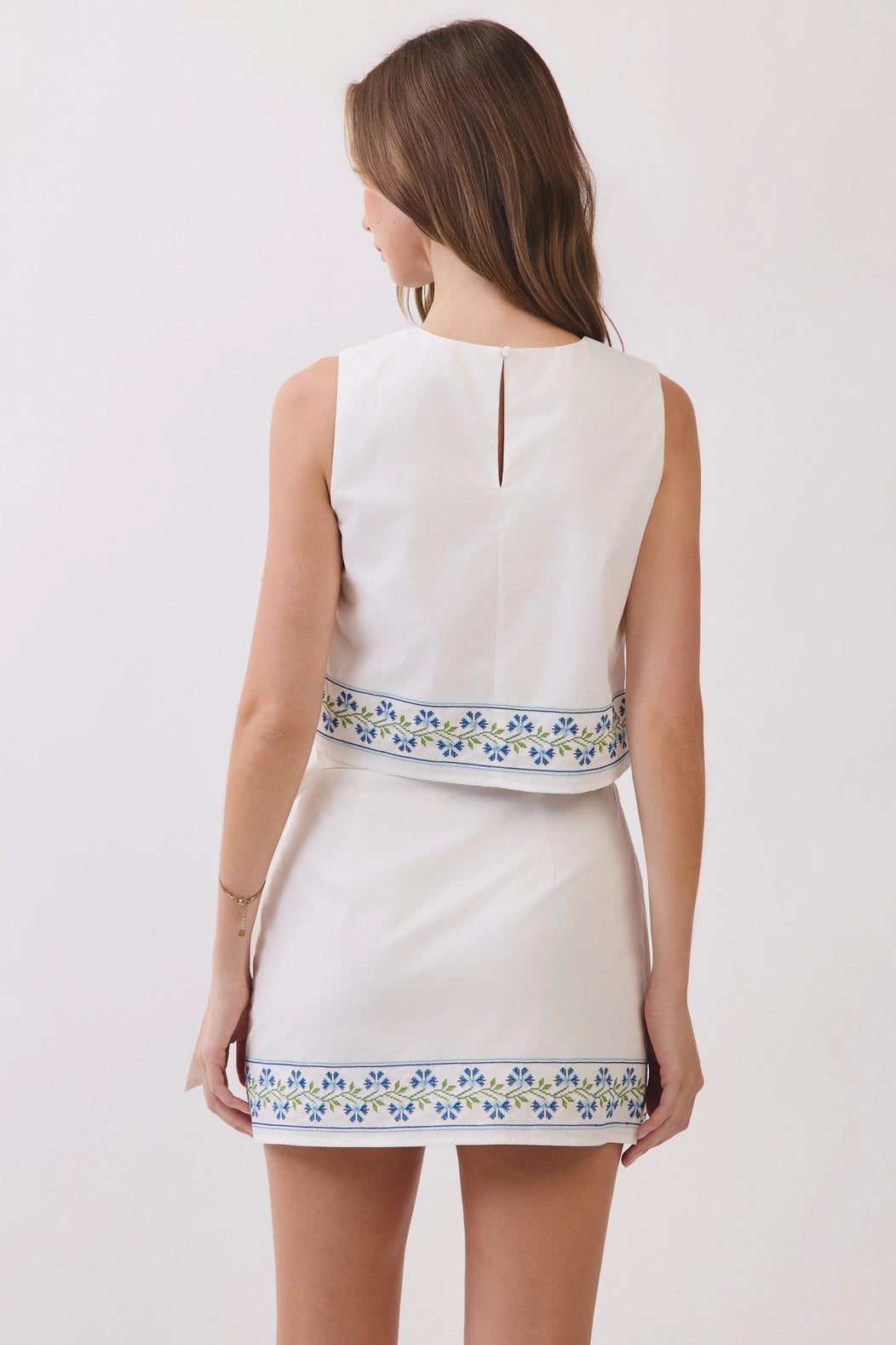 Floral Embroidered Hem Sleeveless Crop Top