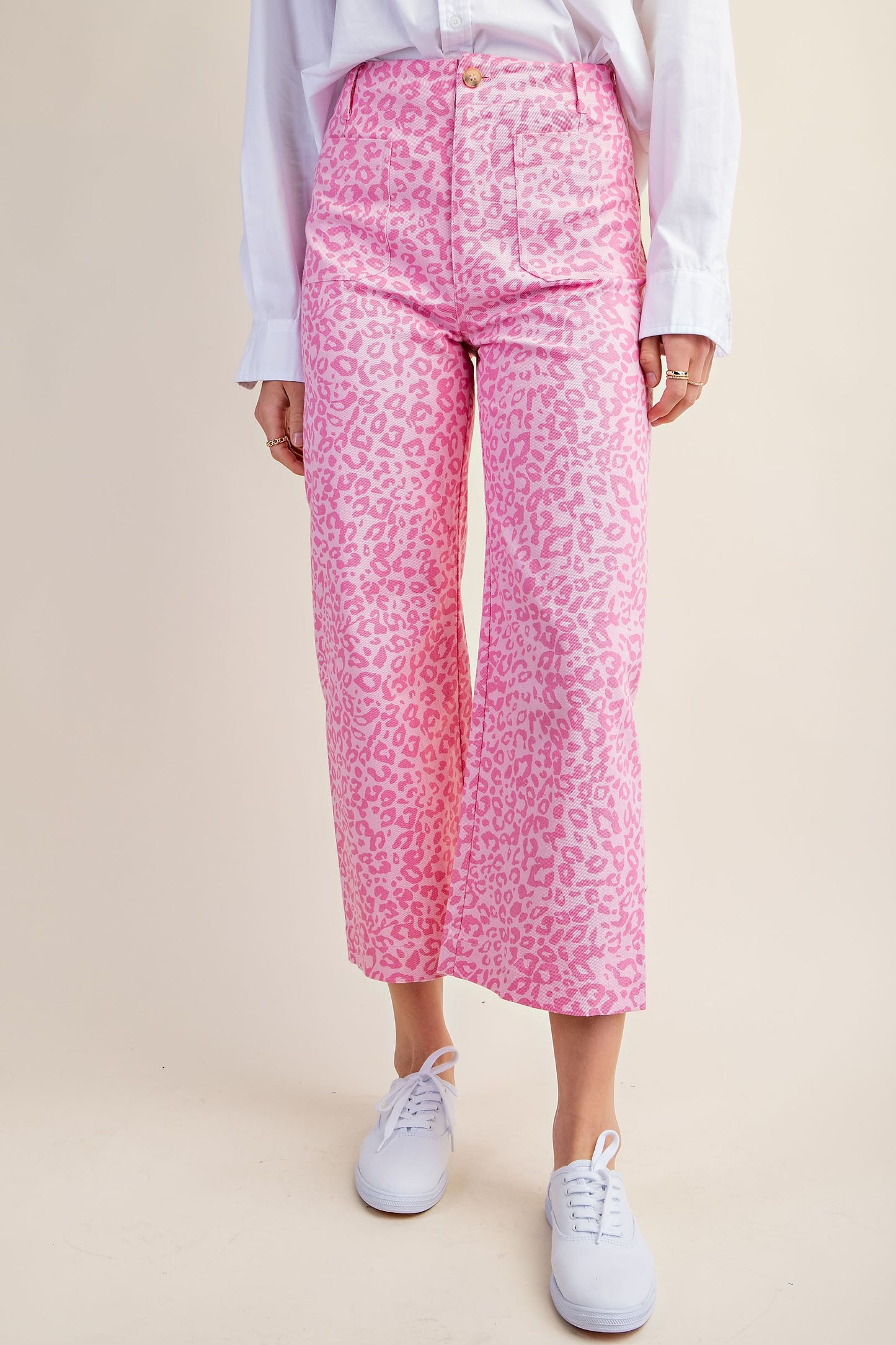 Ankle Cropped Summer Pants In A Leopard Print