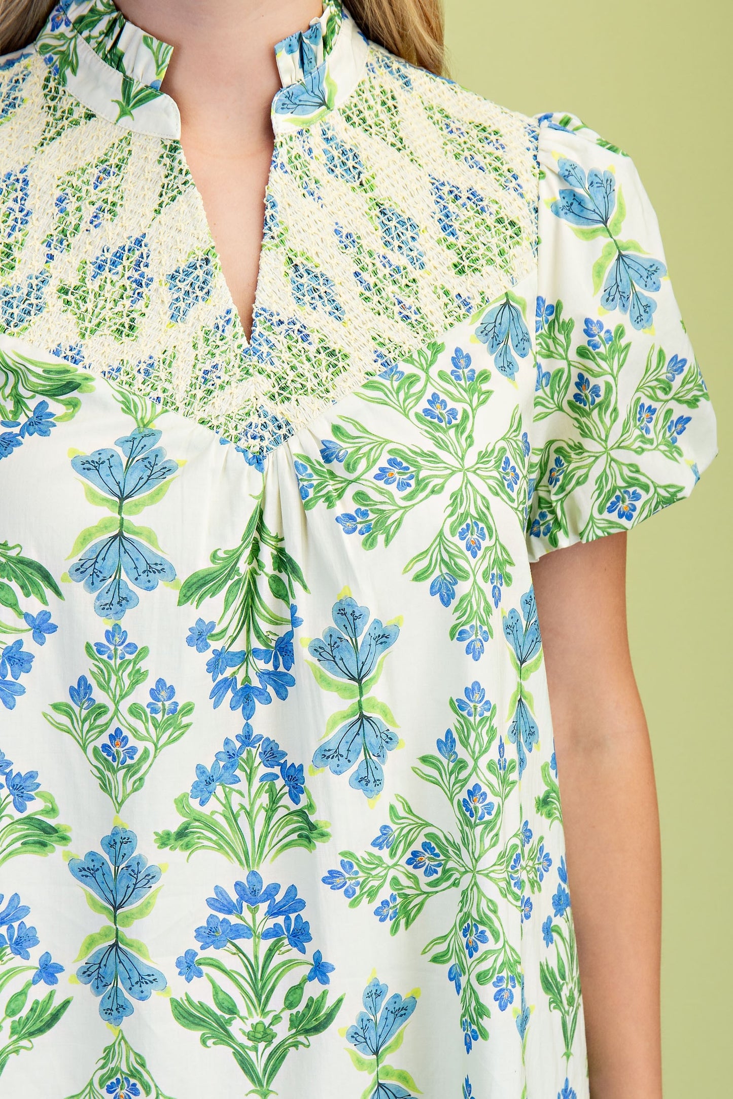 Floral Print Ruffle Collar V-neck