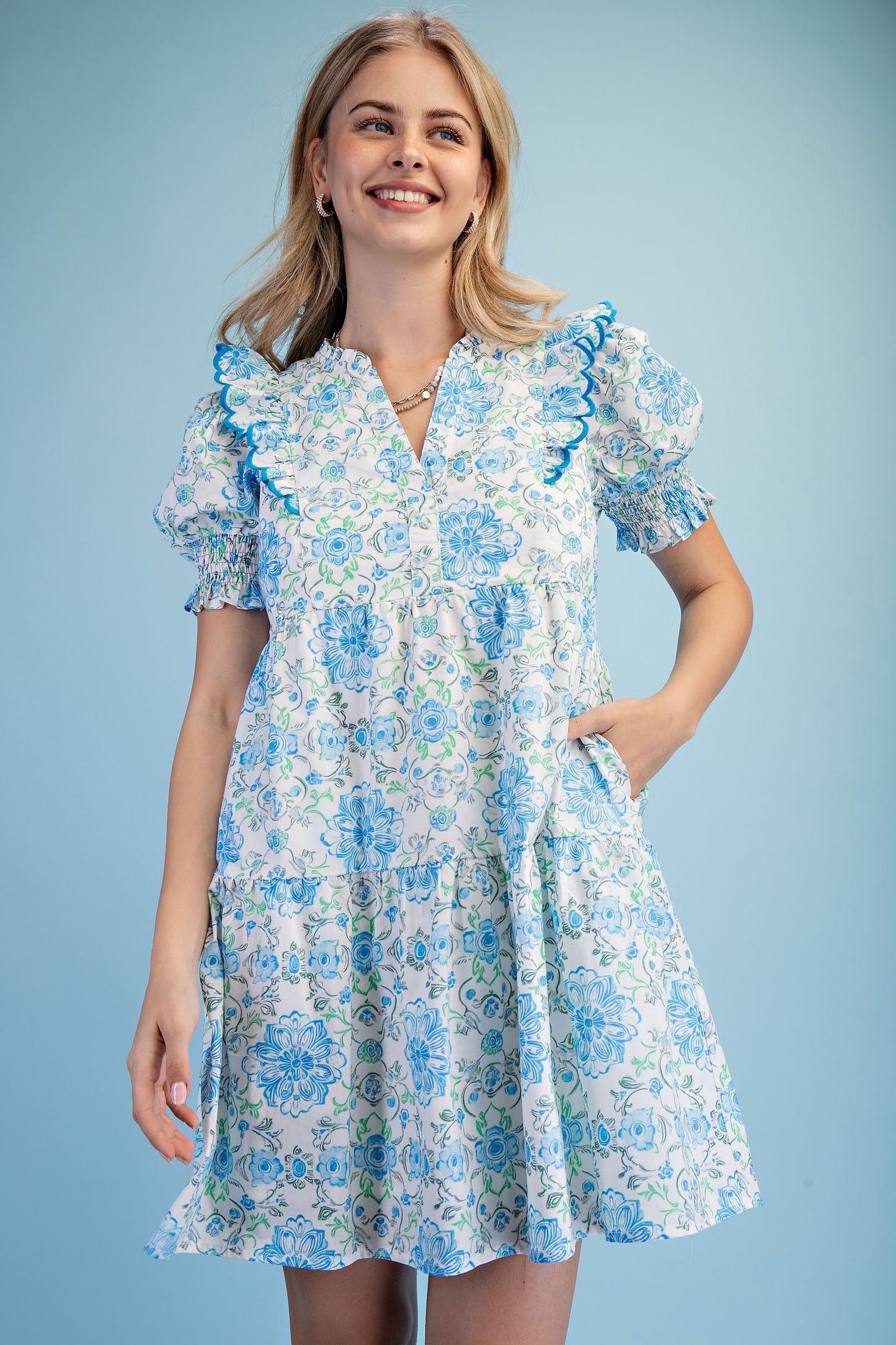 Floral Print V-neck Tiered Dress