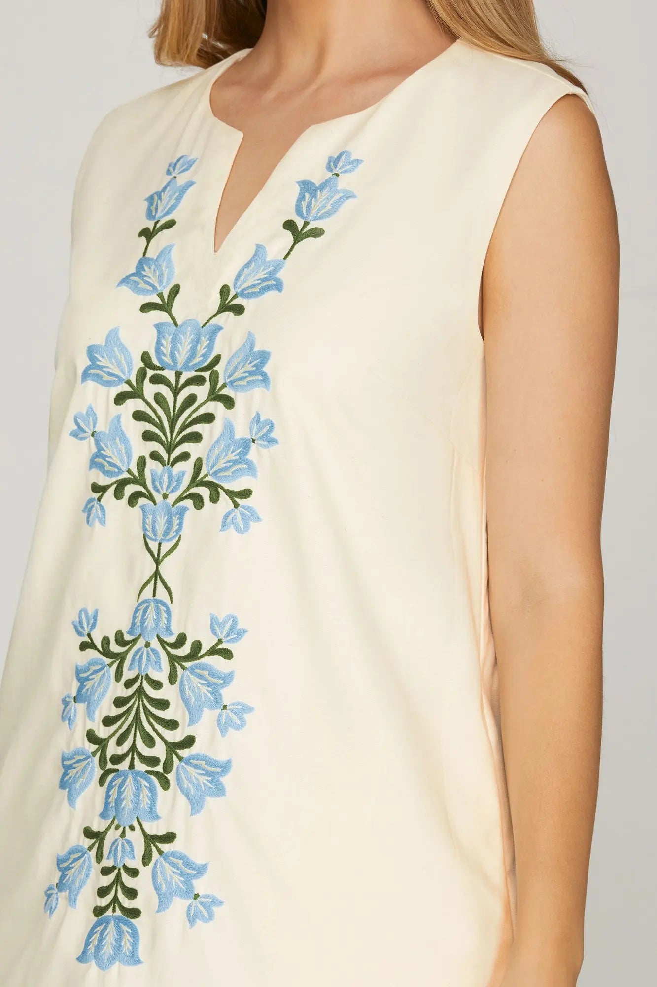 SLEEVELESS FRONT EMBROIDERED MINI DRESS