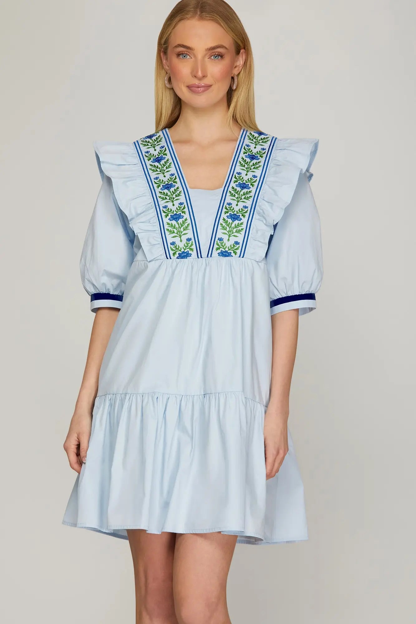 SHORT SLEEVE EMBROIDERED MINI DRESS WITH POCKETS