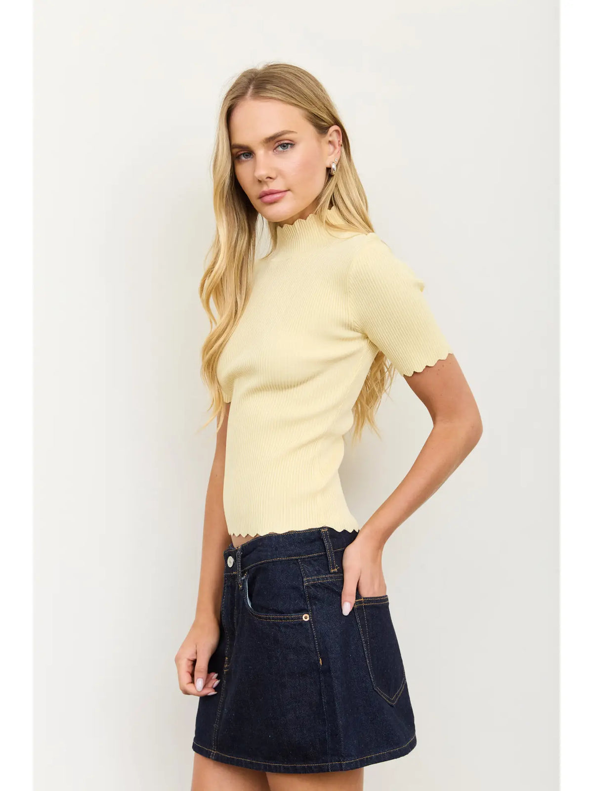 Scallop Mock Neck Short Sleeve Sweater