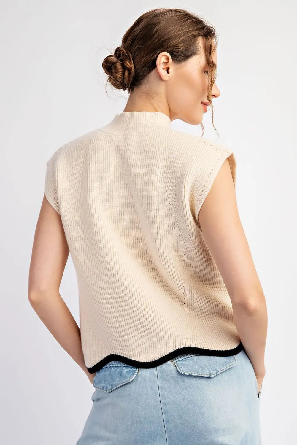 Plus Mock Neck Scallop Top