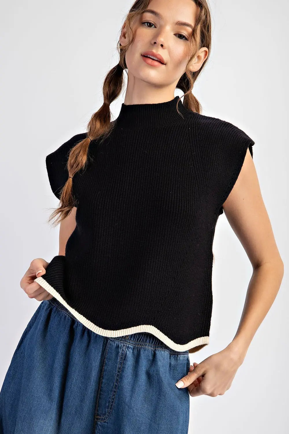 Plus Mock Neck Scallop Top