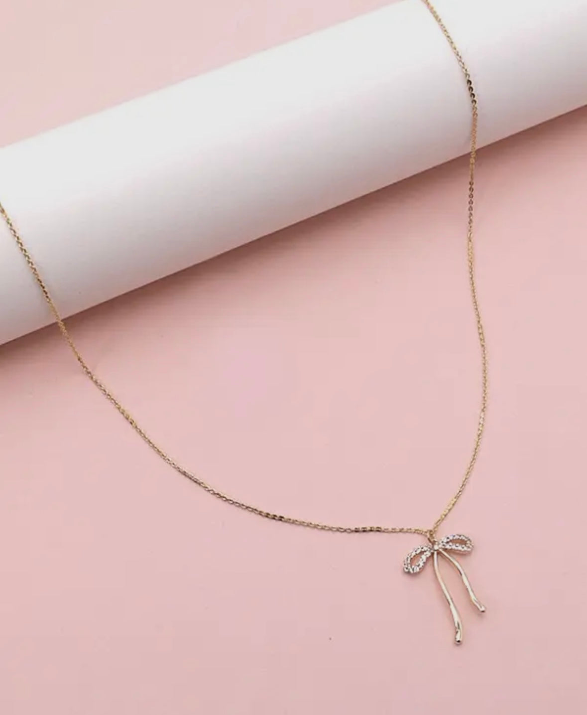 Rhinestone bow necklace