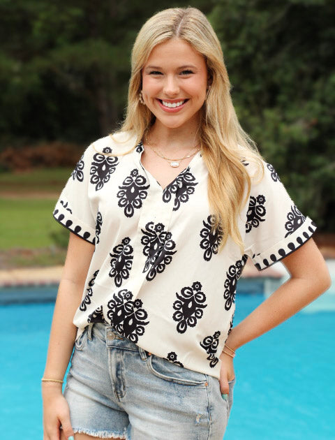 Black Geometric Print Short Sleeve V Neck Blouse