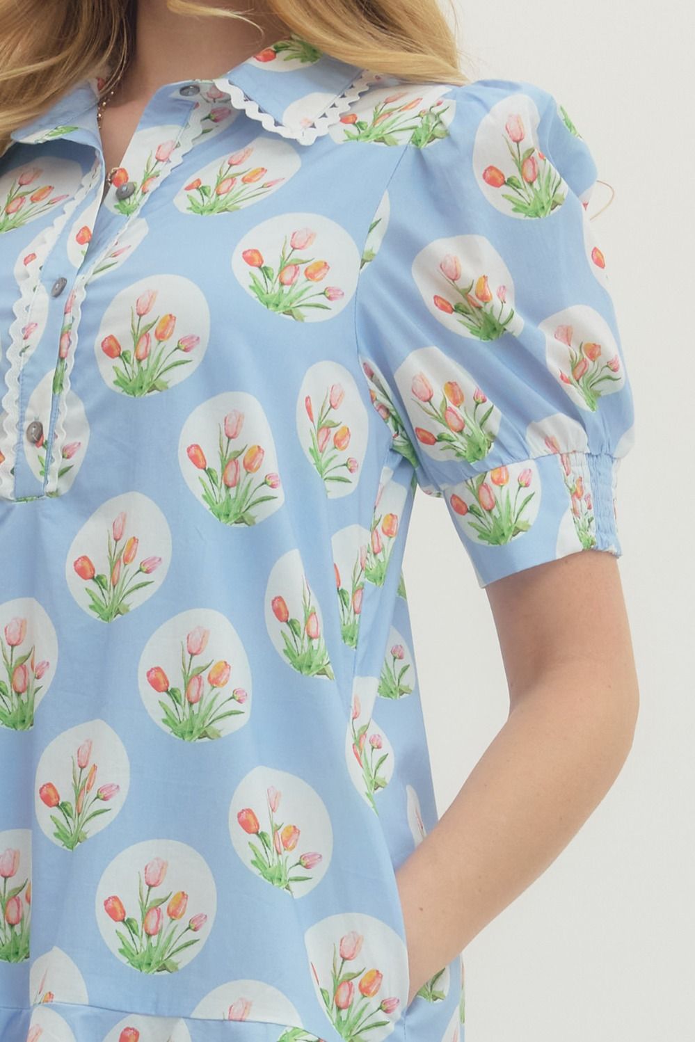 Tulip print short puff sleeve mini dress